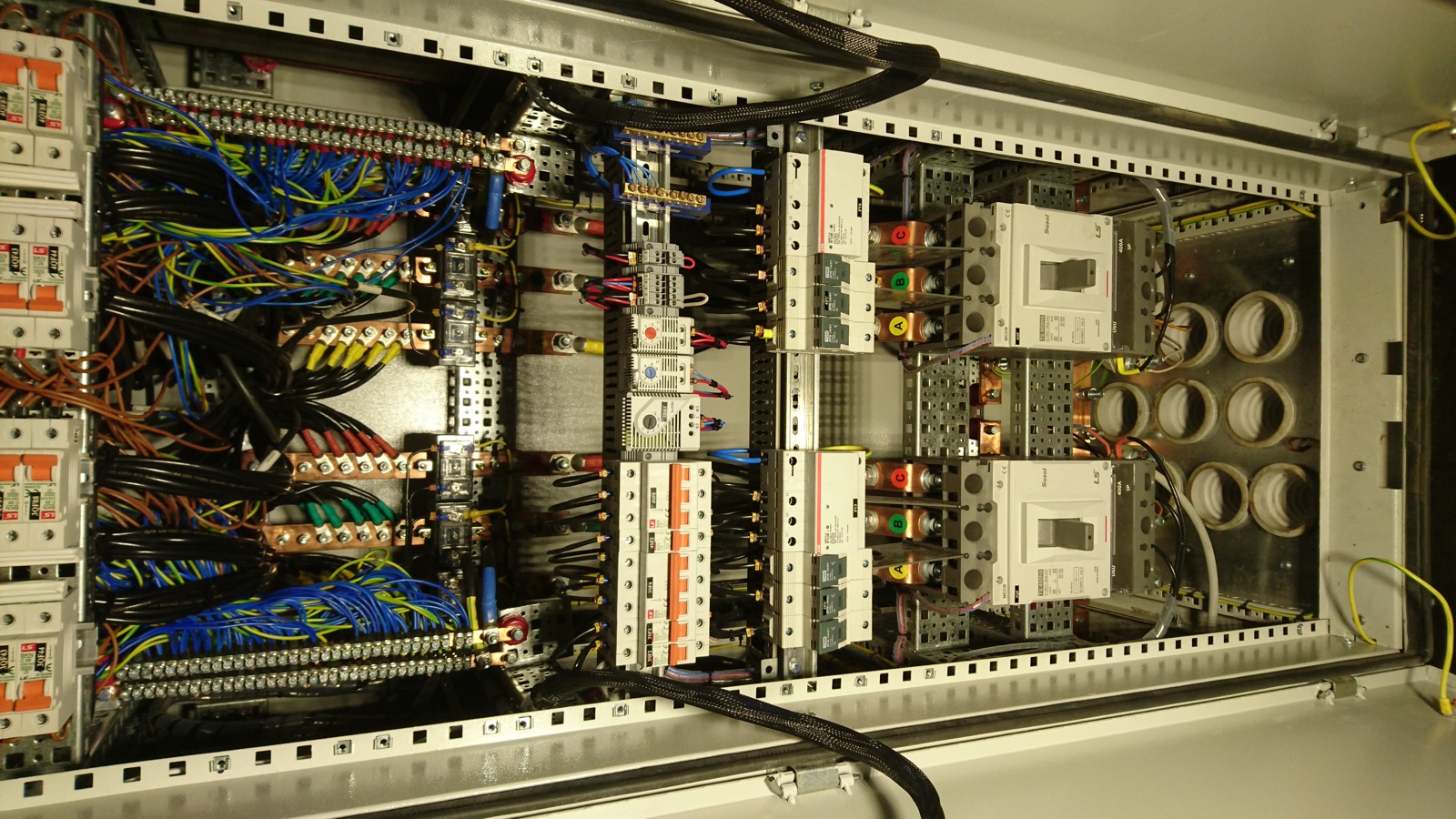 Power distribution closeup